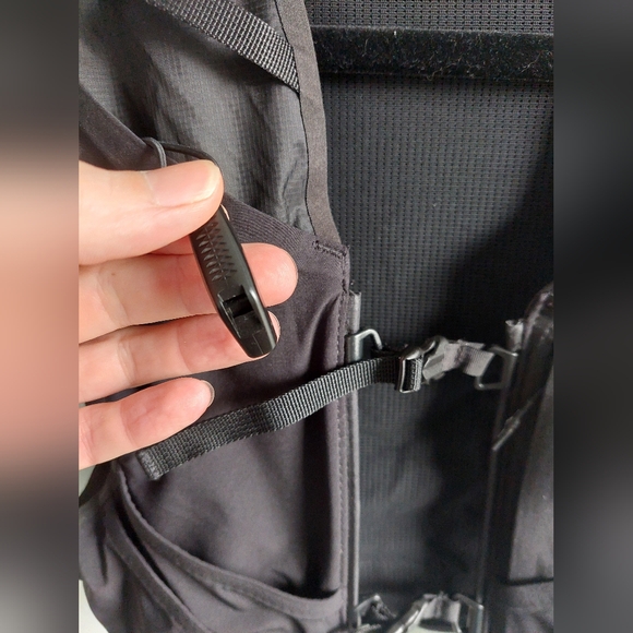 The North Face Summit Series Black Running Vest - Picture 4 of 7